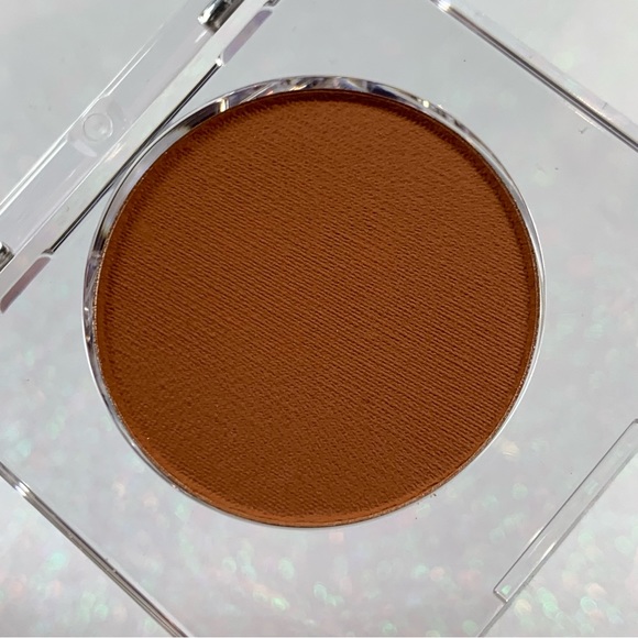 Urban Decay Single Eyeshadow New Riff BNIB - Picture 2 of 3